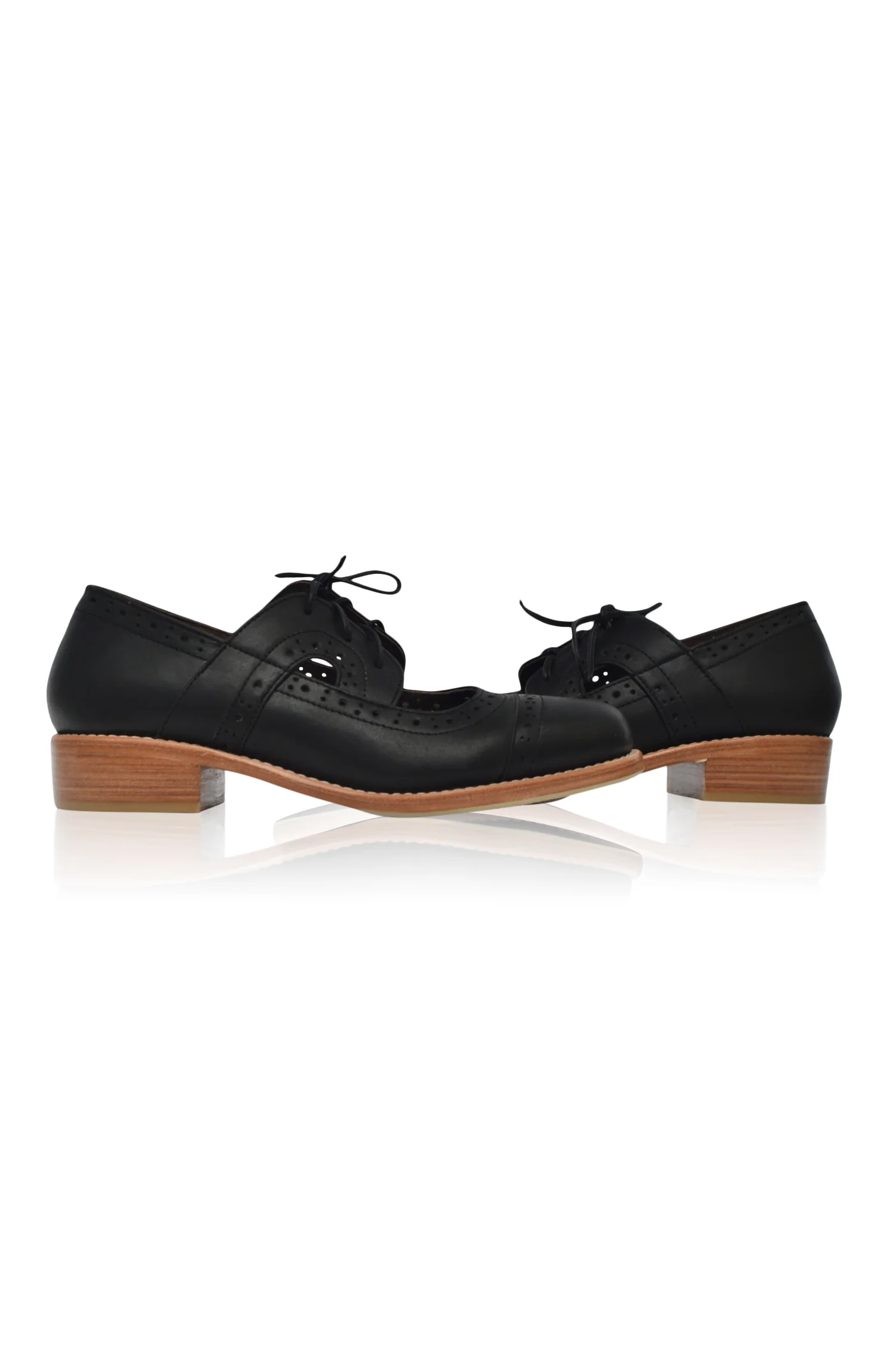 Scandinavia Leather Oxfords (Sz. 4 & 5, 8) - Image 6