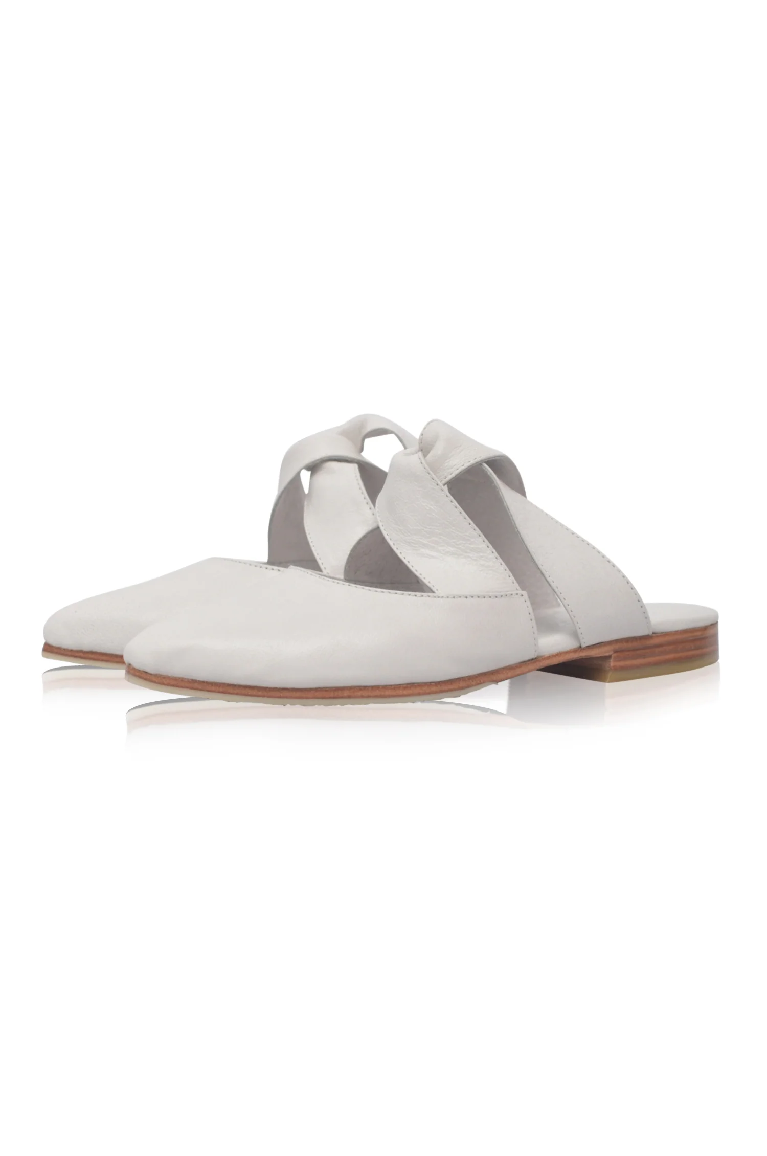 Taj Mahal Pointy Toe Leather Mules - Image 9